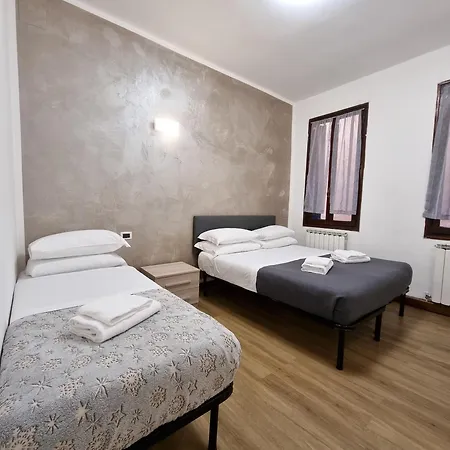 Rialto House דירה *