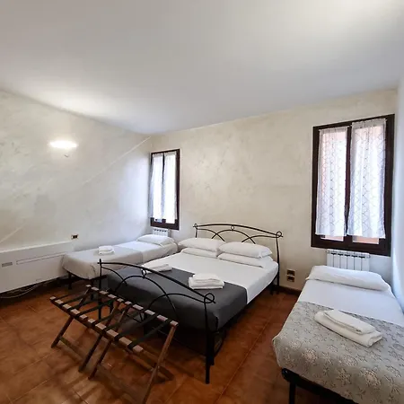 Rialto House Апартаменты Венеция